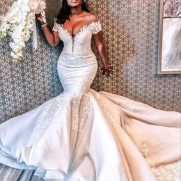 African Mermaid -jurk van de schouderparels Bruidsjurk Satijn Arabisch Dubai Plus Size Wedding Jurken 326