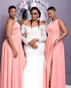 Afrikaanse schouder bruidsmeisje jurken voor bruiloft 2020 zeemeermin hoge split bruiloft gastenbroek pak jurken plus size bm1557