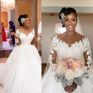 Afrikaanse Plus Size Trouwjurken 2021 Lange mouwen Kant Applique Beaded Sweep Trein Custom Made Beach Wedding Bridal Jurk Vestido de Novia