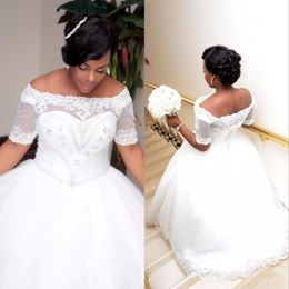 Africain Plus taille blanc Ivoire robes de mariée robes de mariée avec manches à manches à lacets à lacets Crystaux perlés Crystaux de mariés 2478