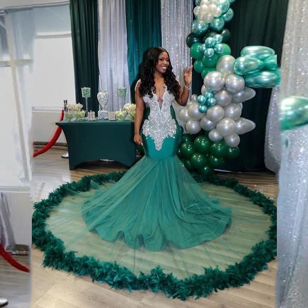 Robes de bal sirène africaines à col transparent chasseur vert plume balayage train Aso Ebi robes de soirée sexy voir à travers la robe de soirée