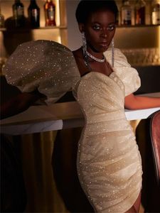 Afrikaanse sparkle witte lovertjes cocktail party jurken korte bladerdeeg mouwen mini schede prom jurken elegante avondjurk voor vrouwen speciale gelegenheid