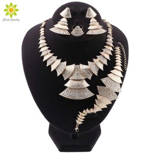 Afrikaanse vrouwen grote ketting charme vrouwen sieraden sets crystal oorbellen ring armband klassieke bruiloft mode-sieraden set voor bruid H1022