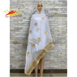 Bufanda africana de gasa de alta calidad para mujer, hiyab musulmán bordado, bufanda económica, diseño de empalme de gasa 240314