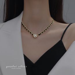 AFSHOR 2023 Nouveau Long Armure Noir Chaîne En Cuir Colliers pour Brillant Zircon Aimant Boucle Femmes Couche Chaîne Collier Ras Du Cou Clavicule Colliers En Gros