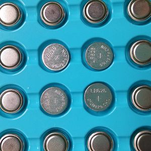 AG4 LR626 1.5V alkaline button cell battery SR626 377 watch battery 8000pcs per lot