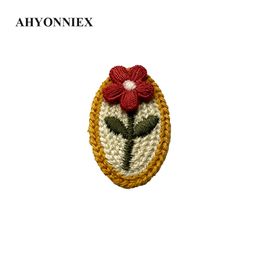Ahyonniex 5pcs geborduurde schattige bloemenpatches Hairclips Tassen Diy Applique Borduurperks naaide patch voor doe -het -zelf