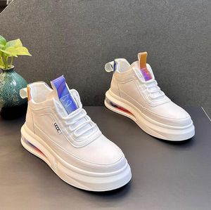 Luchtkussen mannen Designer Platform Loafers Luxe ademend verhogende kleine witte veter mode-flats rond tenen 9025