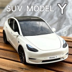 Aircraft Modle 1 24 Tesla Model Y SUV Paduan Mobil Diecast Logam Mainan Kendaraan Simulasi Suara dan Cahaya Koleksi Hadiah Anak anak 230905