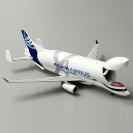 Vliegtuigen Modle 1/400 Schaal 330 A330 Belavia Model vliegtuigen legering met Lading Gear vliegtuig montage display vliegtuigen montage 230717