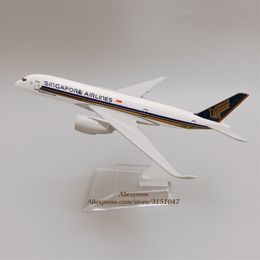 Modèle d'avion 16 cm Air Singapore Airlines Airbus A350 350 Airways Modèle d'avion Alliage Métal Moulé Sous Pression Modèle Avion Avion w Base Jouets Cadeau 230803