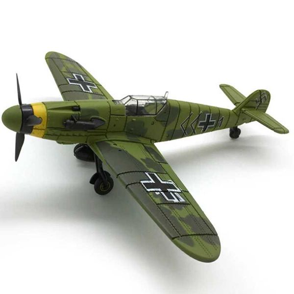 Modle de aeronave 1pc 1/48 a escala modelo de combate prefabricado Bloque de juguete Bloque lateral Aeronave de combate Wald War Colors aleatorios S2452022