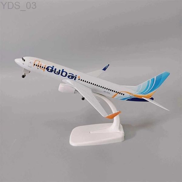 Modèle d'avion 20 cm en alliage métallique Air Fly Dubai Airlines B737 modèle d'avion moulé sous pression Dubai Boeing 737-800 Airways modèle d'avion avec roues YQ240401