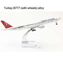 Modèle d'avion 20CM Turkish Airlines Boeing 777 modèle d'avion Turquie 16CM B777 modèle d'avion en alliage métal moulé sous pression modèle d'avion jouet avion cadeau 231208