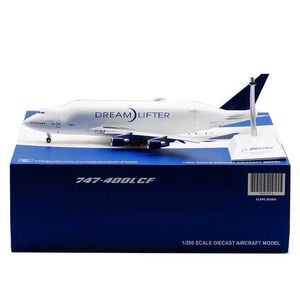 Aircraft Modle 35cm Aircraft Model 1/200 échelle 747 B747-400LCF N747BC Dream Elevator With Leting Wheel Model Toy Aircraft Die-Casting S2452022