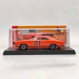 Vliegtuigen Modle Auto World 1 43 1969 Charger General Lee Red AWRSS1151 Limited Edition Resin Model Auto Collectie Auto Speelgoed Gift 230906