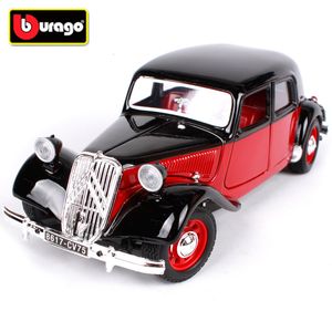 Flygplansmodell Bburago 1 24 1938 Citroen 15 CV TA Legering Klassisk bilmodell Diecast Metal Toy Retro Simulation Collection Barnpresent 230710