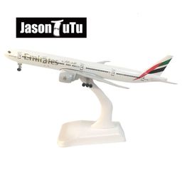 Modelo de avión JASON TUTU 20 cm Emiratos Árabes Unidos Boeing 777 modelo de avión avión Diecast Metal 1300 escala aviones Drop shippi 230712