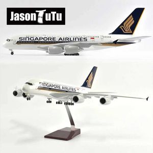 Vliegtuigen Modle Jason Tutu 46cm Airplane Model Aircraft 1/160 Schaal Diecast Resin Singapore Airlines Airbus A380 Licht en wielvlak Gift Y240522222