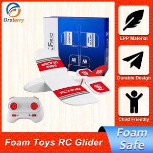 Aircraft Modle KF606 Glider Mini RC Airplane Hand Gooi schuim drone vaste vleugel afstandsbediening ringspan dron dron model outdoor vliegtuig speelgoed voor kinderen 230816