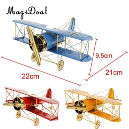 Modèle d'avion MagiDeal 1Pc modèle d'avion en métal Vintage biplan pour la maison salon décor enfants garçons enfants d'âge préscolaire jouets amusants en plein air 230712