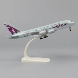 Vliegtuigmodel Metaal Vliegtuigmodel 20 cm 1 400 Qatar A380 Replica Legering Materiaal Luchtvaart Simulatie Jongen Cadeau Speelgoed Verzamelobjecten 231113
