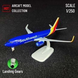 Aircraft Modle Scale 1 250 Metal Aviation Replica Southwest B737 Aircraft Model Airplane Moduture Christmas Gift Kids Fidget Toys for Boys S24520