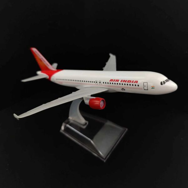 Aircraft Modle Scale 1 400 Metal Aircraft Replica 15cm Air India A320 Modèle Aircraft Milmalité de la chambre d'enfants Décor de chambre d'enfants Toys pour garçons S245202