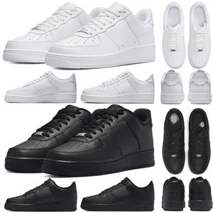 Chaussures de course designer One Men Femmes 1 Low 07 Triple White Blanc Black Mens Trainers Womens Sports Outdoors Platform Sneakers Flat Sneakers