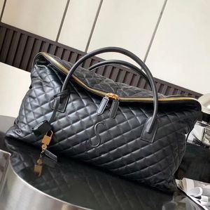 Aéroport / voyage 2023 Spring-Giant XXL Y Designer Classic Classic Quilted Great Le cuir fourre-tout Grande capacité Black Plaid Handheld Handheld Crossbody Bag Aaaaa