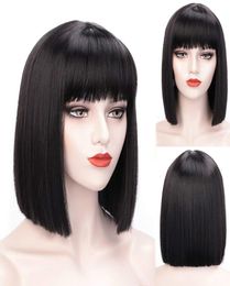 Aisi HAIRE WIGE STRIEUX COURT avec frange pour femmes Perruques synthétiques noires violet rose bleu Bob Wigy Cosplay résistant à la chaleur Hair7105722