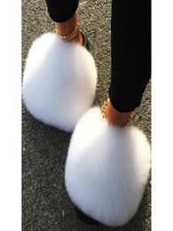 Akexiya 2021 Femme Slippers White Ladies Vogue Hair Y Slides Femmes Sliders Flat Chaussures Femme Printemps Summer Y09028064152