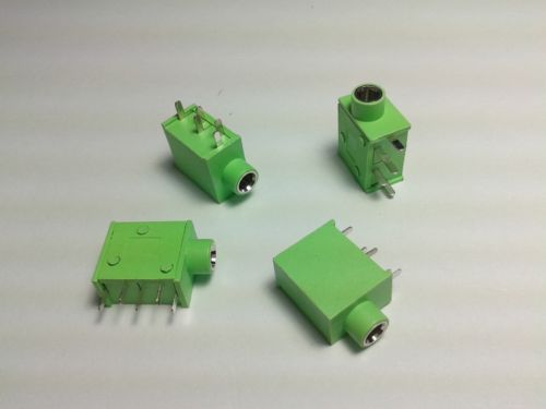 250pcs 5pin 3.5mm Stereo Jack Socket PC PCB Panel Mount Lödning Grön