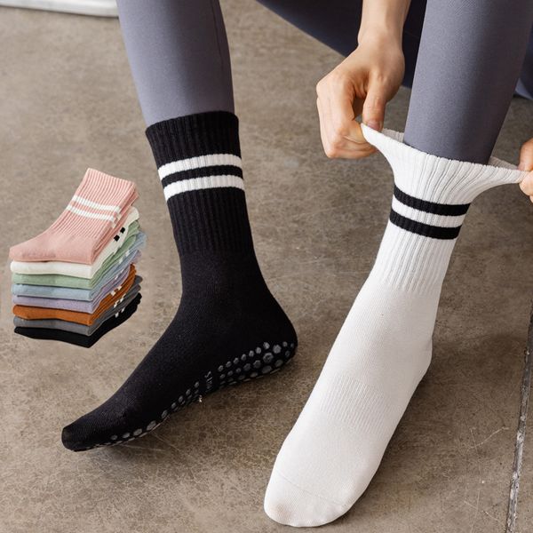 AL-08 Femme Pilates Yoga chaussettes de sport coton mi-tube bas professionnel antidérapant Silicone intérieur Fitness chaussettes salle de sport chaussettes de danse