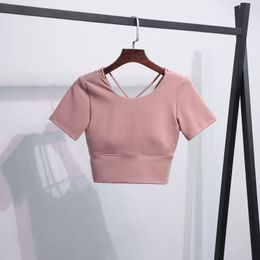 AL0lulu Com logo top esportivo com almofada no peito roupas esportivas femininas de verão de manga curta Pilates com umbigo e lindas roupas de fitness nas costas