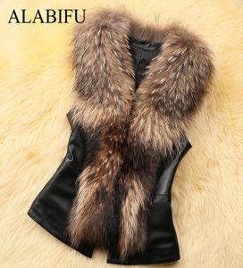 Alabifu Femmes PU Leather Faux Fur Mabinet décontracté plus taille sans manches sans manche