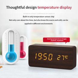 Récit d'alarme LED Digital Wooden USB / AA Tableau de table alimentée avec température Humidité Contrôle vocal Snoment Alarme de bureau électronique