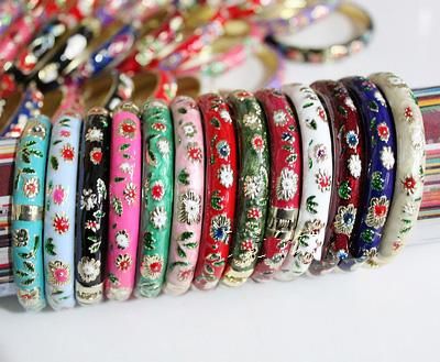 Tunn cloisonne armband armband unik billig kinesisk färgad försäljning mix färg 100pcs / mycket gratis