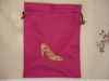 Högkvalitativa Bunk Folding Travel Kvinnor Skoförvaring Väskor Återanvändbar Silk Drawstring Broderade Skoöverdrag 50st / Lot Mix Färgfri frakt