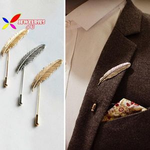 Toptan-Yeni Sıcak erkek Broşlar Moda Vintage Punk Marka Tasarımcısı Metal Tüy Parti Kokteyl Kostüm Pins Aksesuarları Kadınlar Için