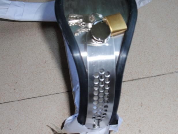 Cintura di castità Premium regolabile in acciaio inox modello T femminile con un coperchio di chiusura rimovibile