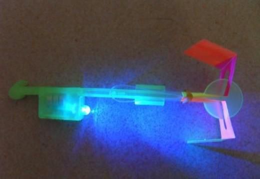 Großhandel Magical Glow Rubber Hubschrauber Endart Mine Endart Mine katapultiert Gummiband 1200PCS