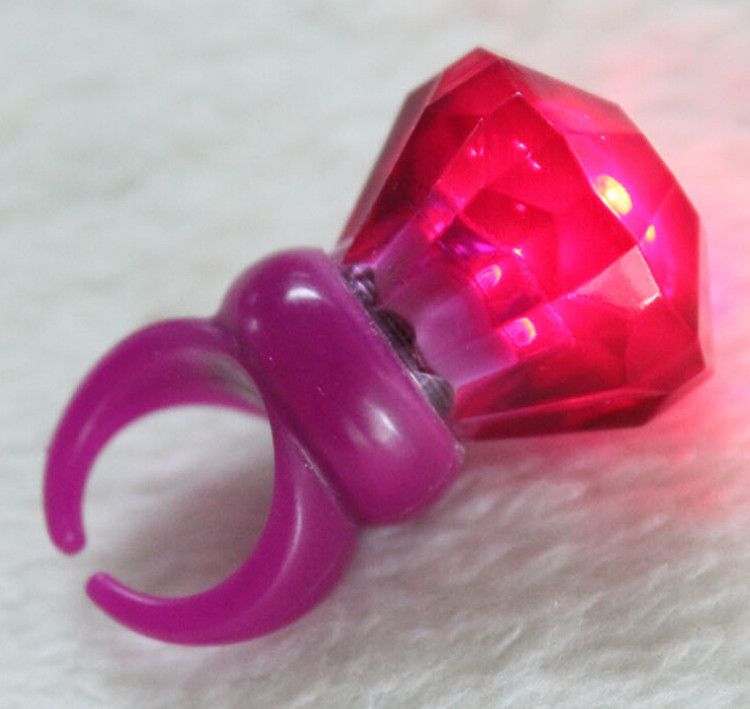 2020 Diamond Light Up Finger Ring Mix Colors LED Light Simulation