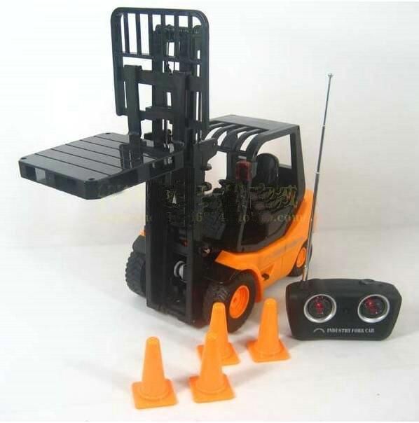 rc toy forklift with accessories