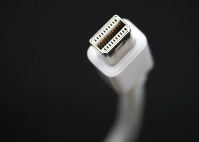 macbook air video connector