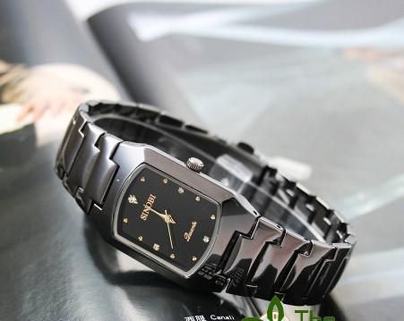 Montres en acier de tungstène de mode nouvelle remise montres hommes d'affaires de quartz personnalisé Sinobi cadeaux de Noël / 