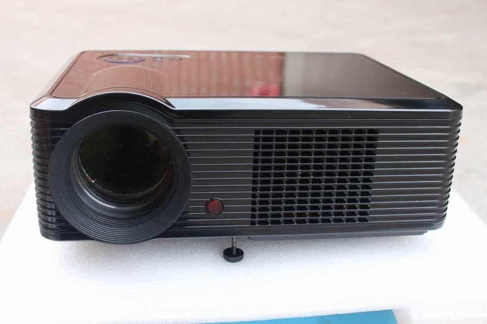 2020 Brightest LED Projector LED 33 5inch Lcd Panel 120W 2000 Lumens