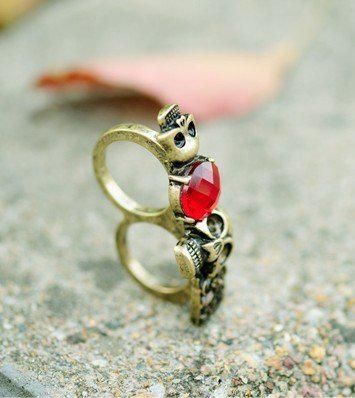 2011 Nieuwe vintage rode edelsteen ringen Persoonlijkheid Ruby Skull Flower Double Ring Best Selling / 