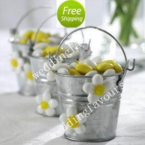 with Mini Pails, Wedding favors, mini pails,tin candy box,Galvanized tin pails favors