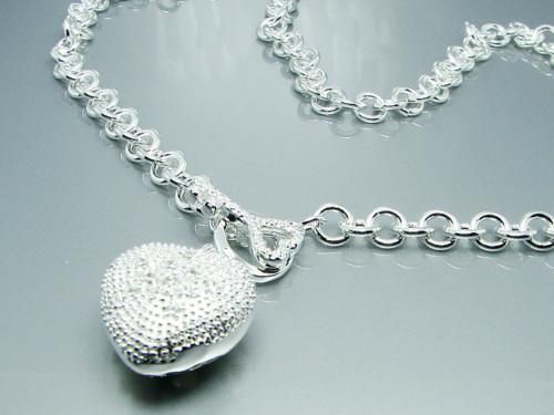 Nowoczesny 925 Silver Fashion Heart Charm Chain Necklace Brand New